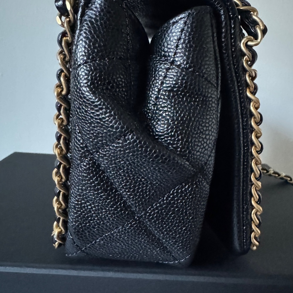 Chanel Black Quilted Leather Bag - Picture 9 of 17